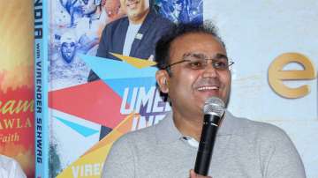 Virender Sehwag supports '10 Hafte 10 Baje 10 Minute' campaign