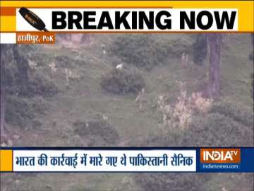 India TV Exclusive: Pak soldiers wave white flag after Indian Army's heavy retaliatory fire | Video