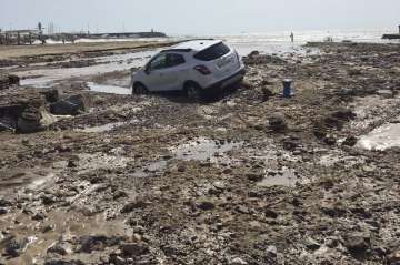 Torrential rains pound southeastern Spain, death toll to 4