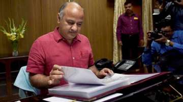 Delhi govt to give Rs 1 cr each to families of 8 deceased cops