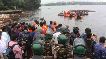 11 drown as boat capsizes during Ganesh Visarjan in Bhopal.