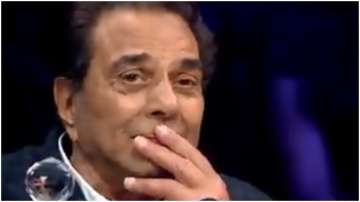 Dharmendra cries his heart out after watching childhood memories, WATCH