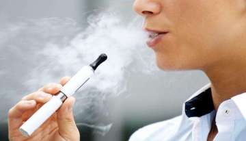 Government issues ordinance to ban e-cigarettes