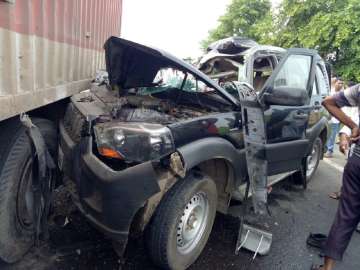Vehicle belonging to Hansraj Ahir's convoy meets with accident