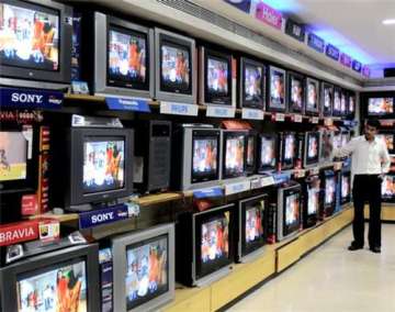 TV makers hail scrapping of duty on open cell panel, mfg cost to go down by 3pc