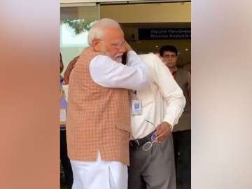 'Voted for the right candidate': Twitter reacts to PM Modi's emotional moment with ISRO chief