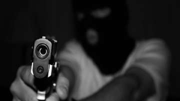 Six men loot bank in Jharkhand at gunpoint