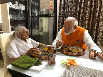 PM Modi with mother Heeraben