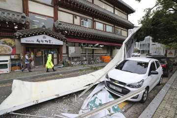 Seoul hit by Typhoon Lingling, flight operations hit 