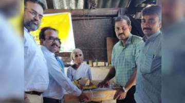 Tamil Nadu woman selling one rupee idli on street gets LPG connection