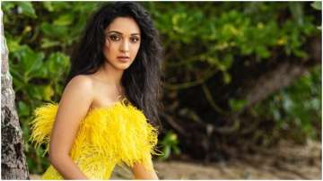 Kiara Advani gets trolled for wearing yellow dress, Netizens compare her with maggi