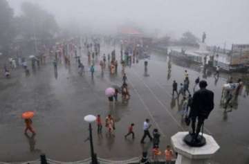 Rains lash Himachal, Kufri coldest place