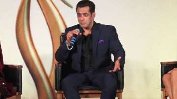 Salman Khan urges people to stop using plastic and save environment