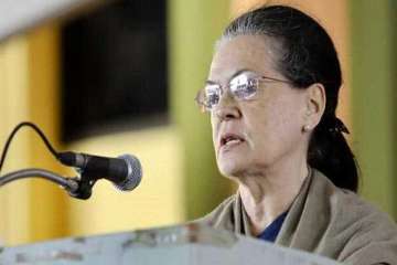 Sonia slams govt over slowdown, alleges vendetta politics
