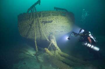 History buff finds ships that sank 140 years ago in Lake Michigan