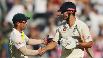 David Warner used strapping on hand to tamper with ball: Alastair Cook