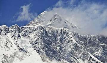 Nepal, China agree to re-measure height of Mt. Everest