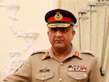 Pak Army chief General Bajwa gives pep talk to worried business leaders on state of the economy