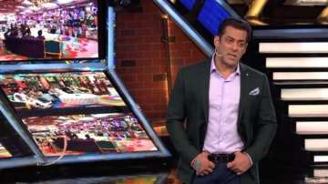 Bigg Boss 13 Weekend Ka Vaar: Host Salman Khan scolds Siddharth Shukla-Rashami Desai