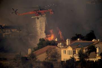 California fire destroys homes, forces over lakh people to evacuate