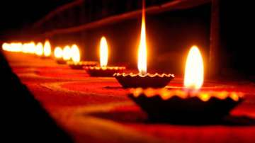 Choti Diwali 2019: Know Date, Shubh Muhurat, Puja Vidhi, Timing, Mantra 