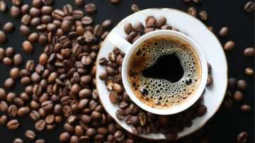 Drinking coffee improves sports performance: Study