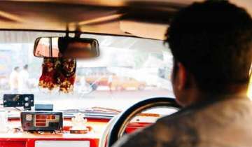 Delhi: Cab driver convinces US national of shutdown in city, dupes over Rs 90,000