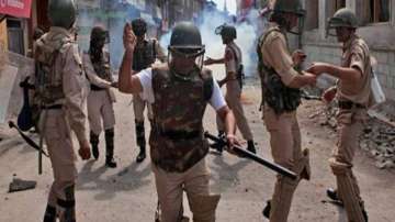 Militants hurl grenade at CRPF team in Srinagar