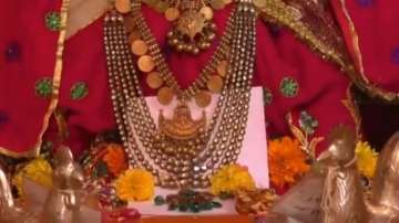 Gujarat: Goddess Bahuchara decorated with 177 yr old diamond necklace worth 300 crore