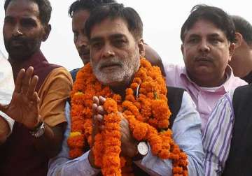 BJP MP Ram Kripal Yadav falls into river in rural Patna