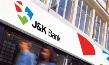 Veterinarian arrested for duping youth by offering jobs in J&K Bank