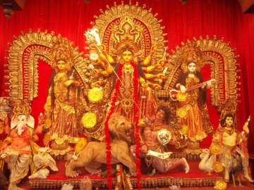 Vastu tips: Importance of the colour red during Navratri...