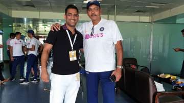 Ravi Shastri posts photo with MS Dhoni; Kohli invites reporter to say hello to Mahi