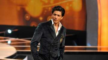 Shah Rukh Khan gives a hint about his upcoming projects. Are you ready?