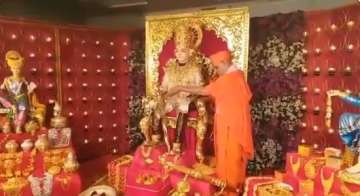 Devotees offer jewellery worth ? 100 cr at Maninagar's Swaminarayan Gadi Sansthan