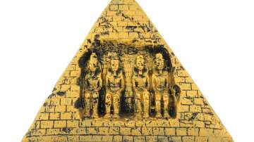 Know why keeping Pyramid with idol of Goddess during Navratri is considered good