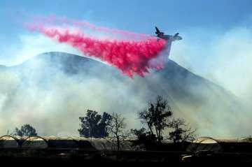 Photos: California wildfire engulfs 9000 acres of land