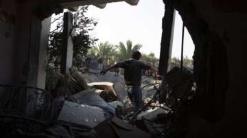 Israel launches fresh air strikes on Gaza