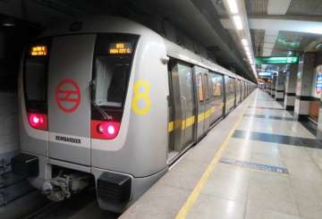 Man commits suicide at Delhi Metro station; services delayed briefly