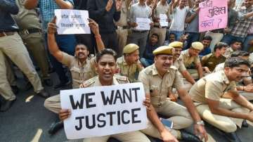 Top brass failed, field officers pacified agitating cops