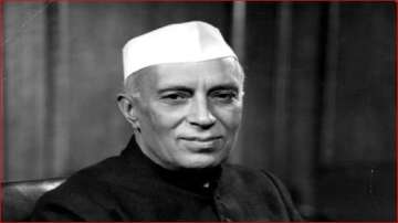 Political leaders pay tributes to Nehru on birth anniversary