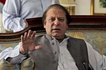 Nawaz Sharif made to turn back from London bridge after attack