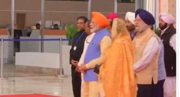 PM Modi inaugurates Kartarpur corridor, flags off first 'jatha' of pilgrims