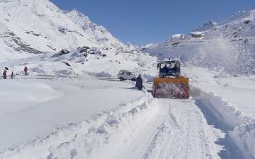 Yellow warning issued for heavy rain, snowfall in Himachal Pradesh