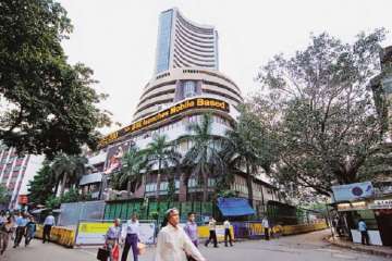 Sensex, Nifty start on tepid note on weak global cues