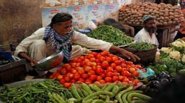 Tomato price hits Rs 400 per kilo mark in Pakistan