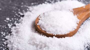 Vastu Tips: Use Salt remedies to keep away diseases. Here's how
