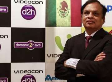 Union stages sit-in at residence of Videocon chairman Venugopal Dhoot 