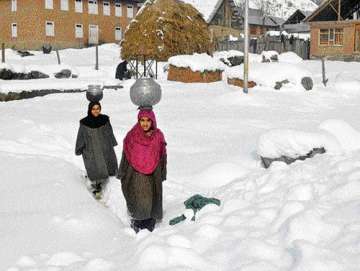 Kashmir records season's coldest night