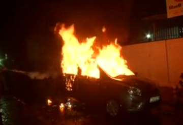 Protesters torch vehicle in Delhi's Daryaganj, police use water cannons